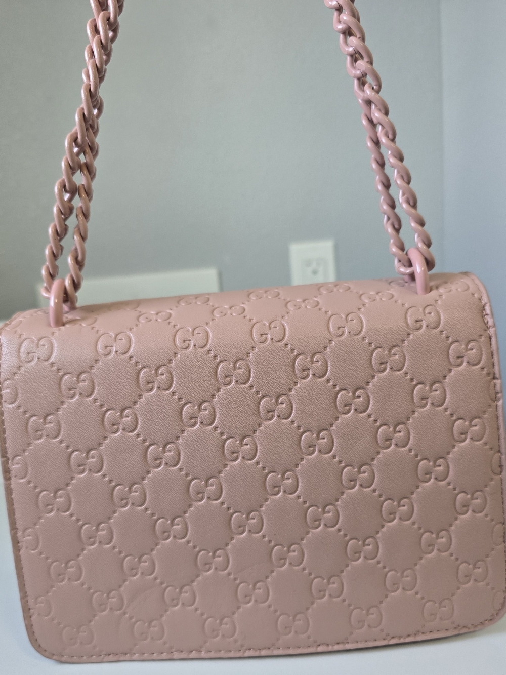Gucci Dionysus Small Shoulder Bag in Pale Pink - Picture 2 of 5